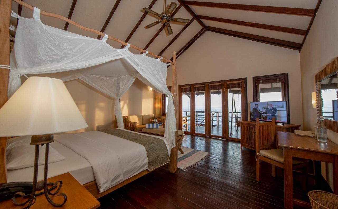 Filitheyo Island Resort Екстериор снимка